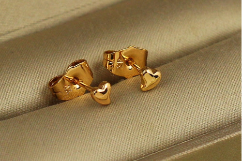 Сережки гвоздики Xuping Jewelry Гладкі серця 4 мм золотисті
