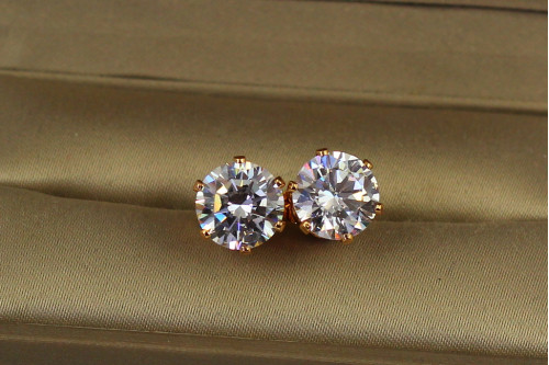 Серьги Xuping Jewelry гвоздики 9 мм оправа корона золотистые
