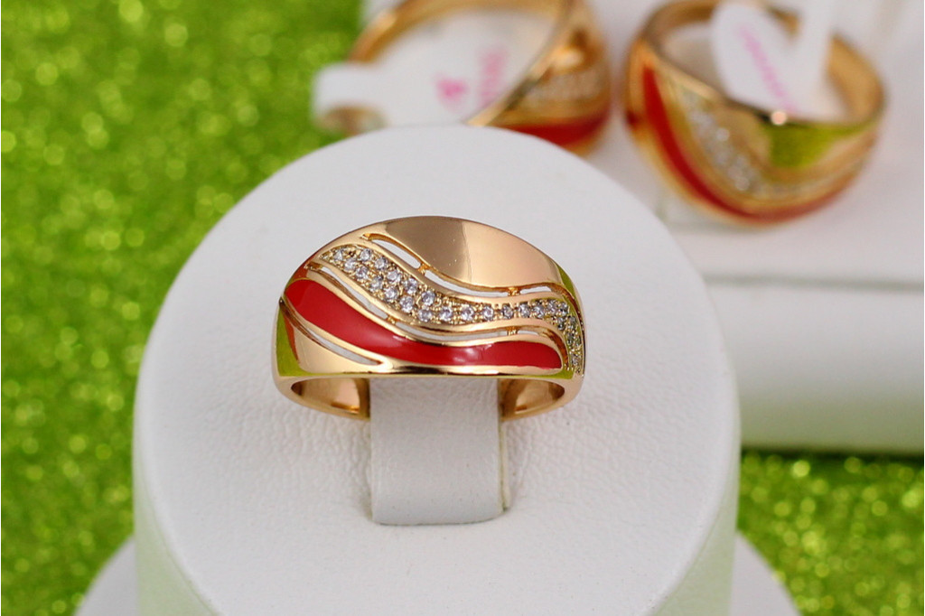 Кільце Xuping Jewelry широке гладке з червоною смугою р 17 золотисте