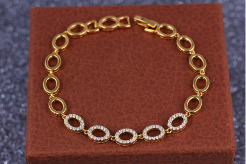 Браслет Xuping Jewelry п'ять фианитових овалів 19 см 7 мм золотистий