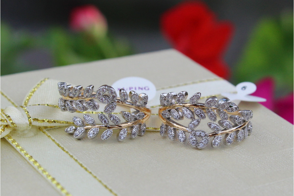 Кольцо  Xuping Jewelry ветка на две дорожки  р 18  золотистое