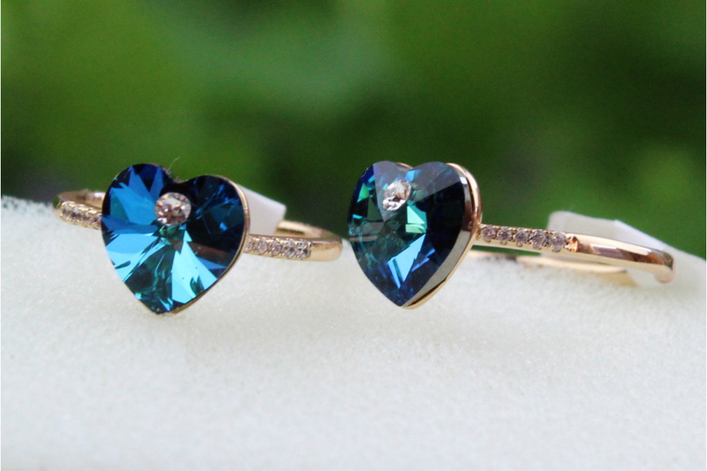 Кільце Xuping Jewelry сердечко Сваровскі блакитне хамелеон р 17 золотисте