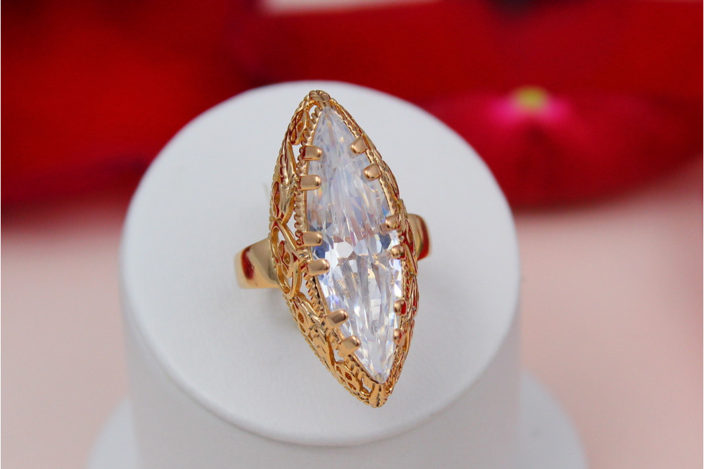 Кільце Xuping Jewelry Маркіз з білим каменем р 18 золотисте