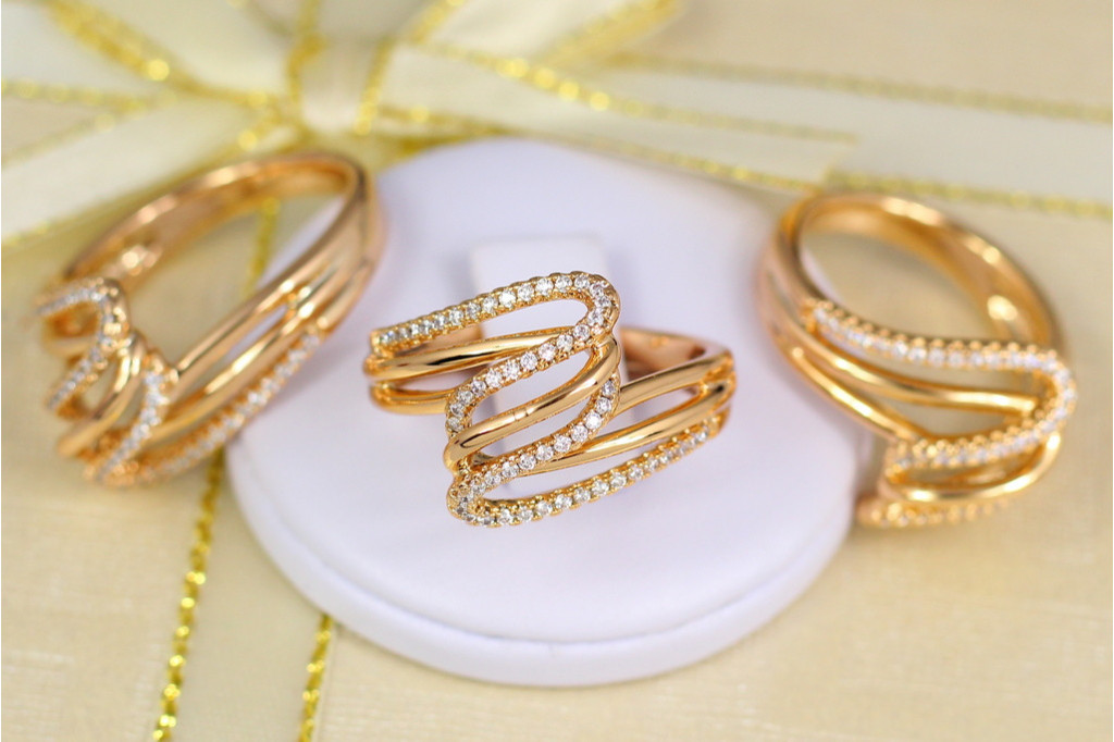 Кільце Xuping Jewelry подвійна змійка р 18 золотисте