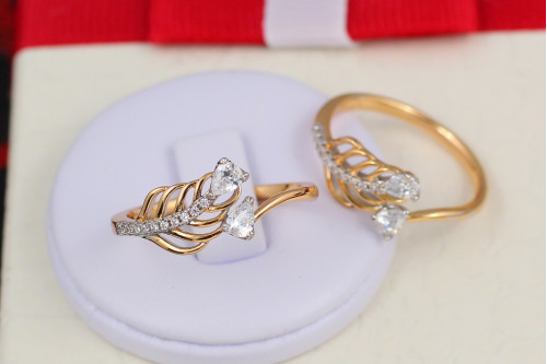 Кільце Xuping Jewelry з родієм пір'їнка р 18 золотисте