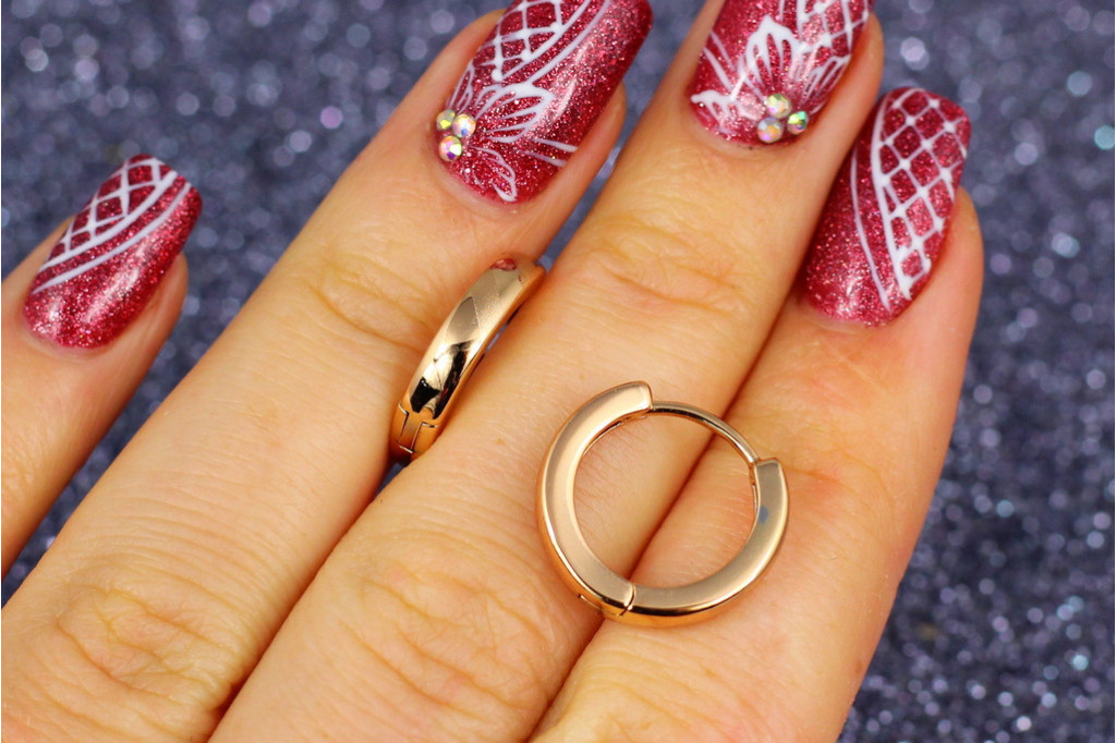Сережки Xuping Jewelry колечка з шагреневими діагональними смужками 1,5 см золотисті