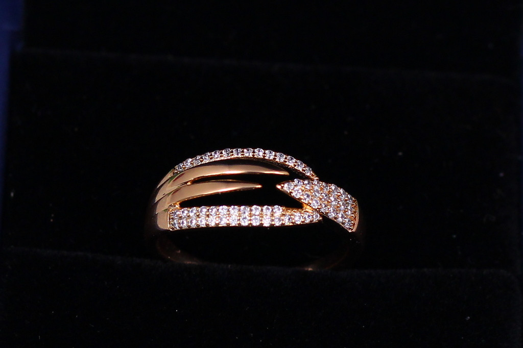 Кільце Xuping Jewelry різнобічні зубчики р 17 золотисте