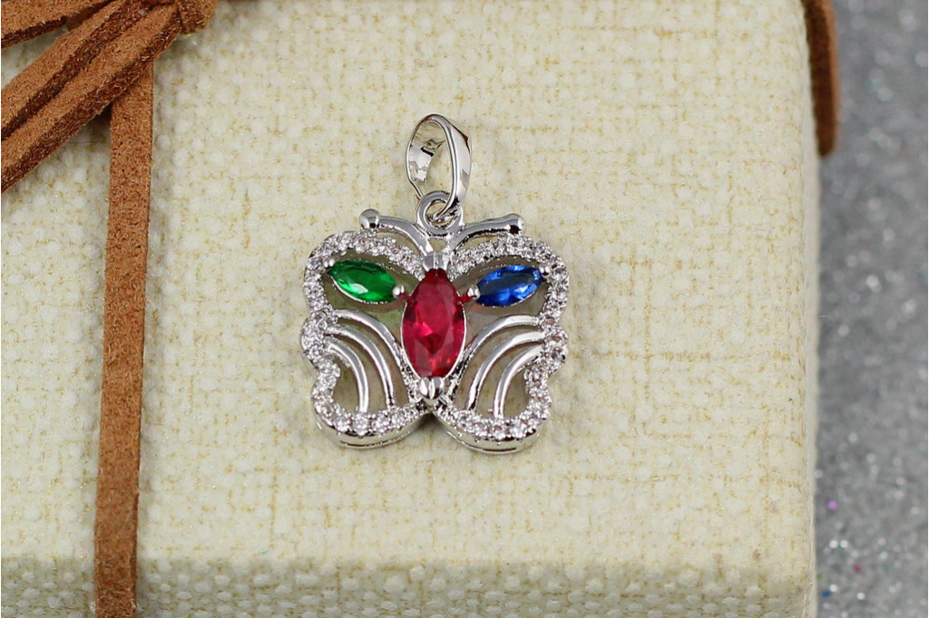 Кулон Xuping Jewelry  бабочка с разноцветными крыльями 1,5 см серебристый