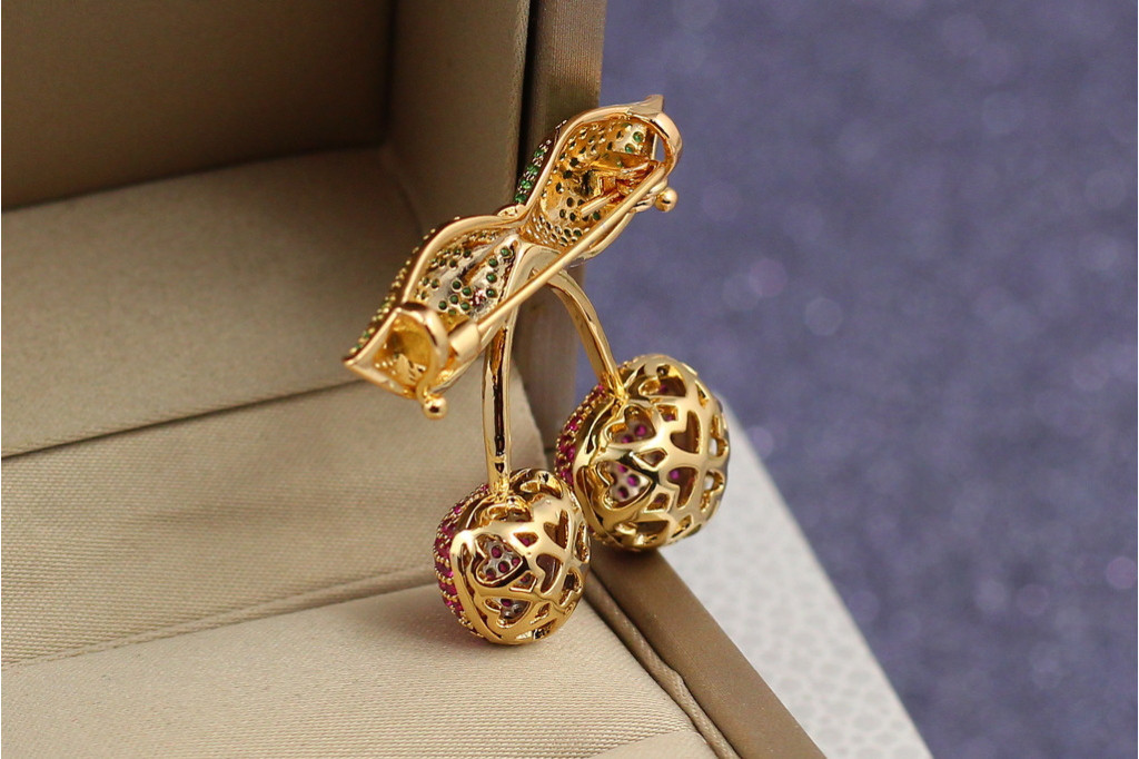 Брошь Xuping Jewelry вишневая парочка золотистая