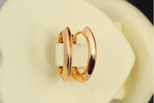 Серьги Xuping Jewelry две половинки одна гладкая вторая с резными сердечками 2.2 см золотистые