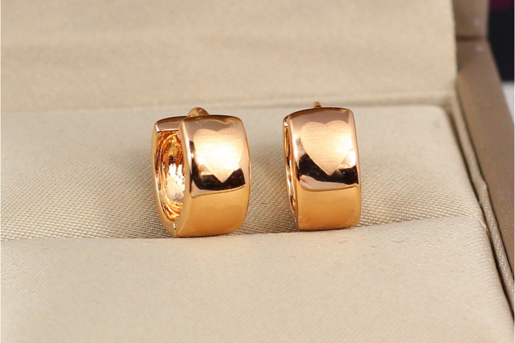 Серьги Xuping Jewelry широкие колечки шагреневое сердце 1,2 см  золотистые