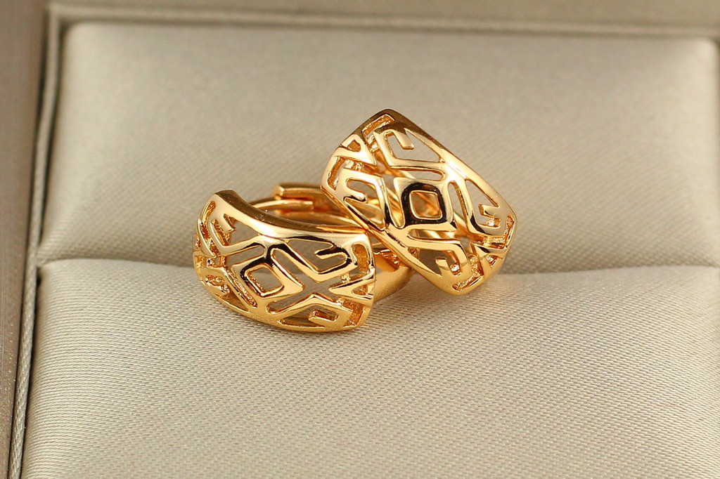 Сережки Xuping Jewelry колечки з різьбленим геометричним орнаментом 1,4 см золотисті