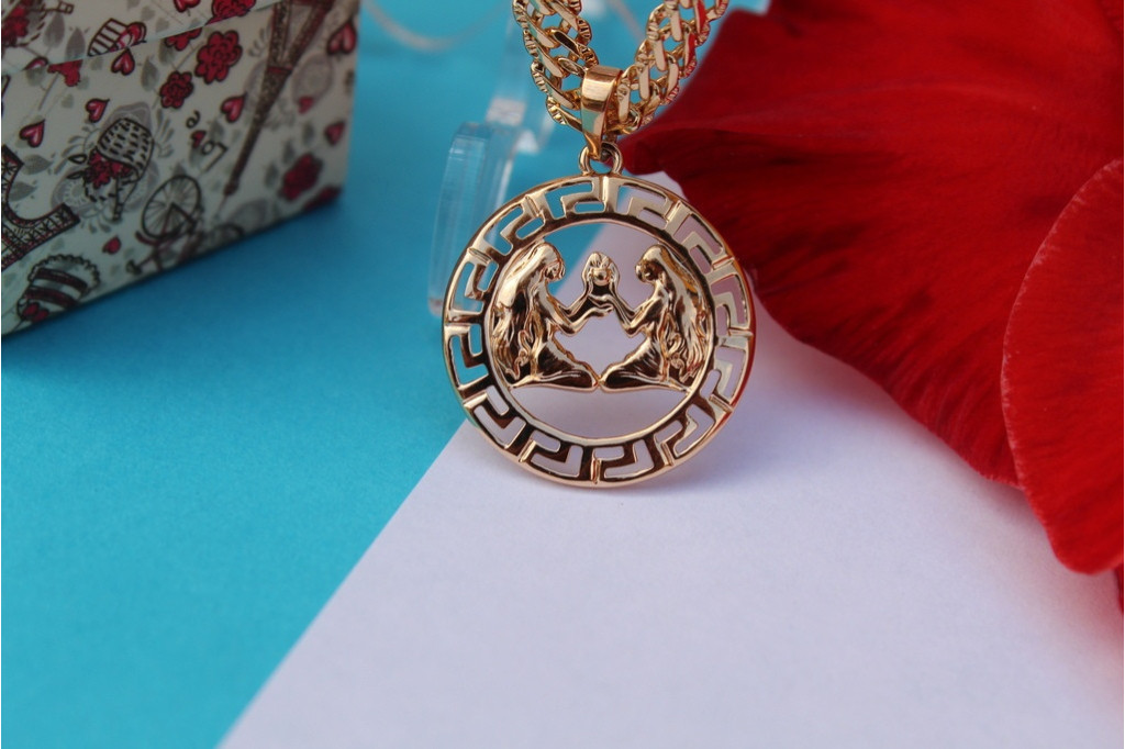 Кулон зодиак Xuping Jewelry близнецы 2.5 см золотистый