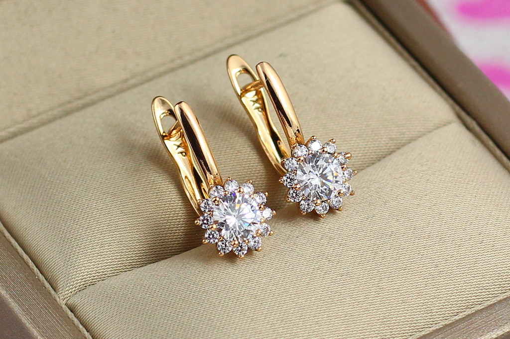 Серьги Xuping Jewelry хризантема 1.8 см золотистые