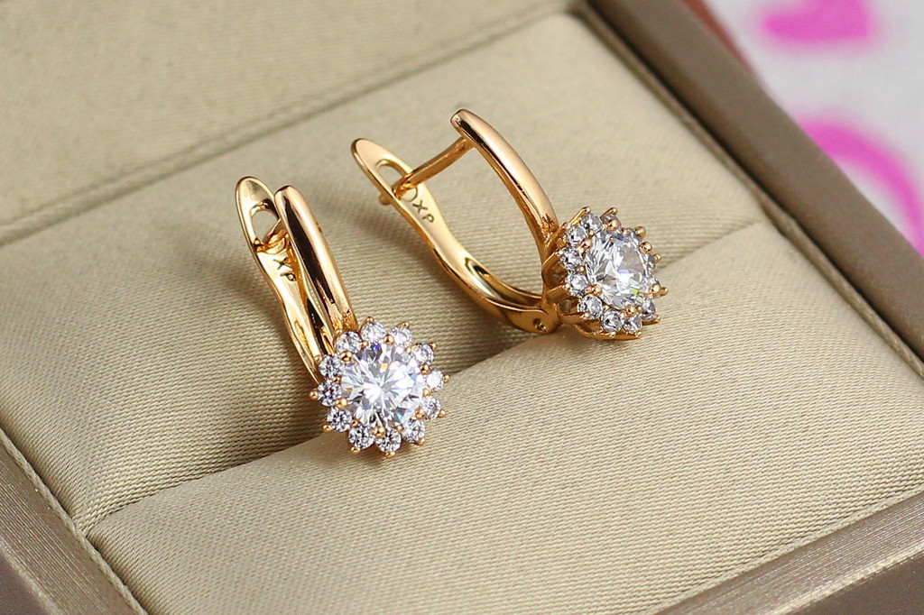Серьги Xuping Jewelry хризантема 1.8 см золотистые