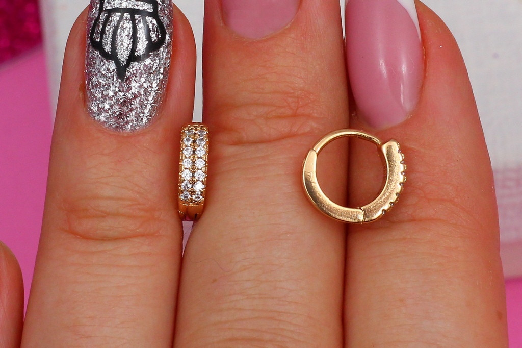 Серьги Xuping Jewelry колечки с камнями в два ряда 8 мм золотистые