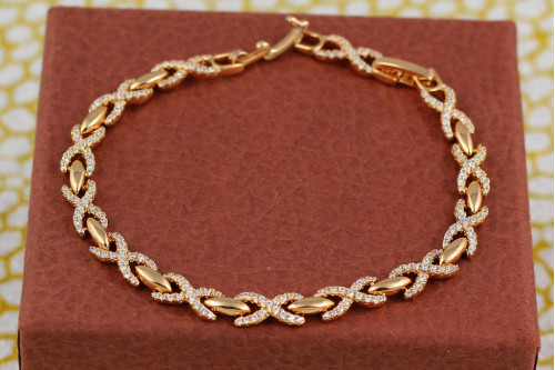 Браслет Xuping Jewelry кельтский узор 17,5 см  7 мм золотистый
