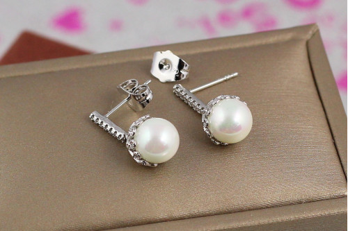 Сережки гвоздики Xuping Jewelry жолуді з перлами 2 см сріблясті