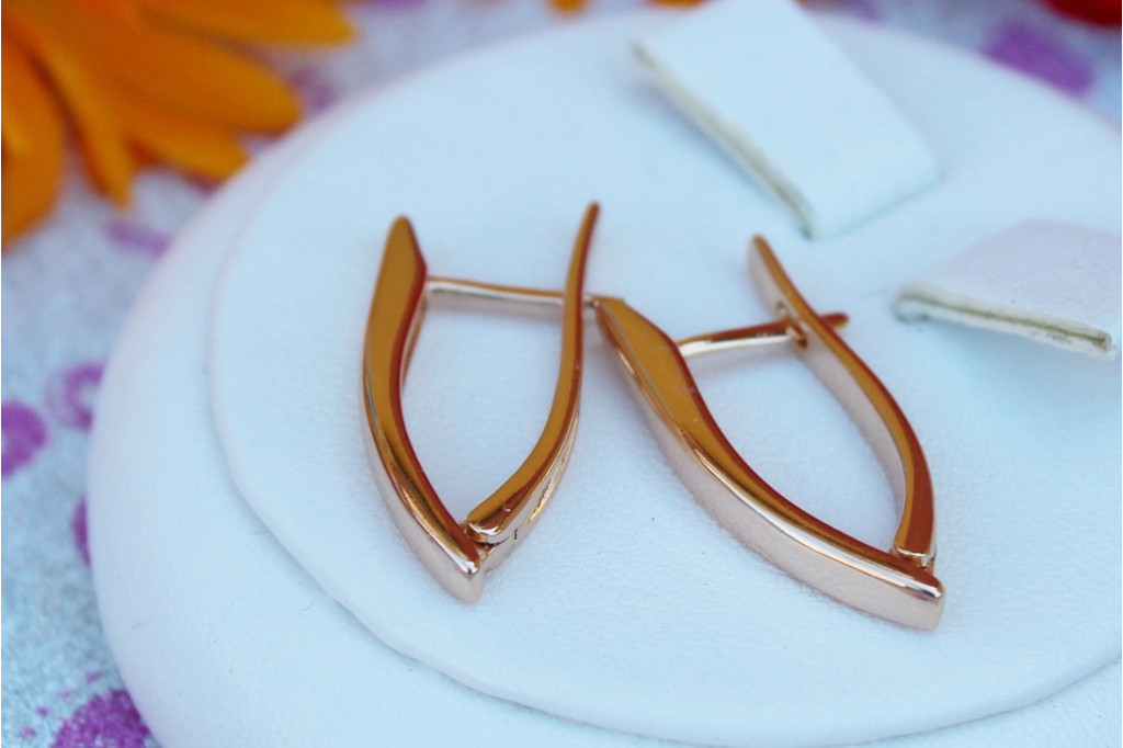 Сережки Xuping Jewelry гладка стріла 2.5 см золотисті