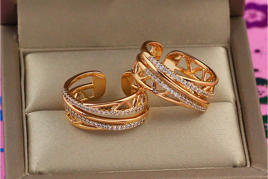 Кільце Xuping Jewelry розсувне геометрична абстракція р 16 золотисте