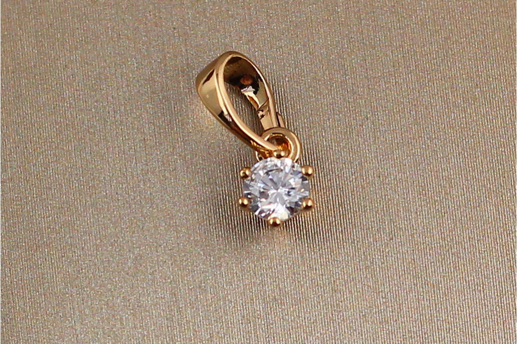 Кулон Xuping Jewelry белый камень на шесть креплений 4 мм золотистый