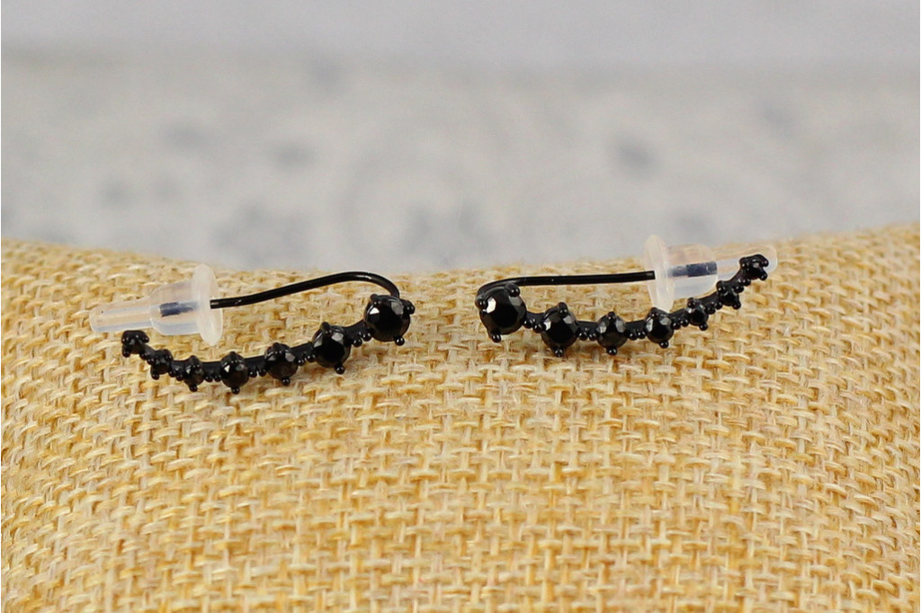 Серьги каффы Xuping Jewelry камешки по наростающей 2.3 см с покрытием блэк ган  черные