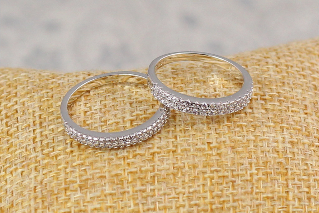 Кільце Xuping Jewelry спереду дві доріжки з каменів 17 р сріблясте