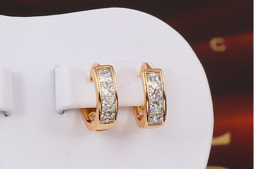 Серьги кольца Хuping Jewelry четыре квадратных камня бортики по краям 1.3 см золотистые