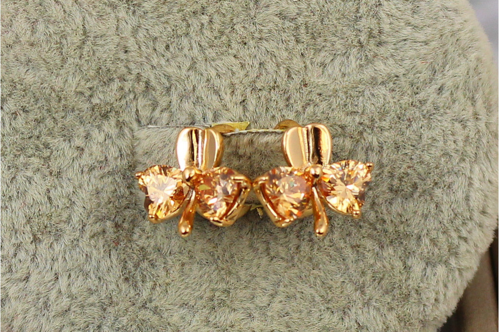 Сережки дитячі Xuping Jewelry бутон з фіанітами шампанське 1.2 см золотисті