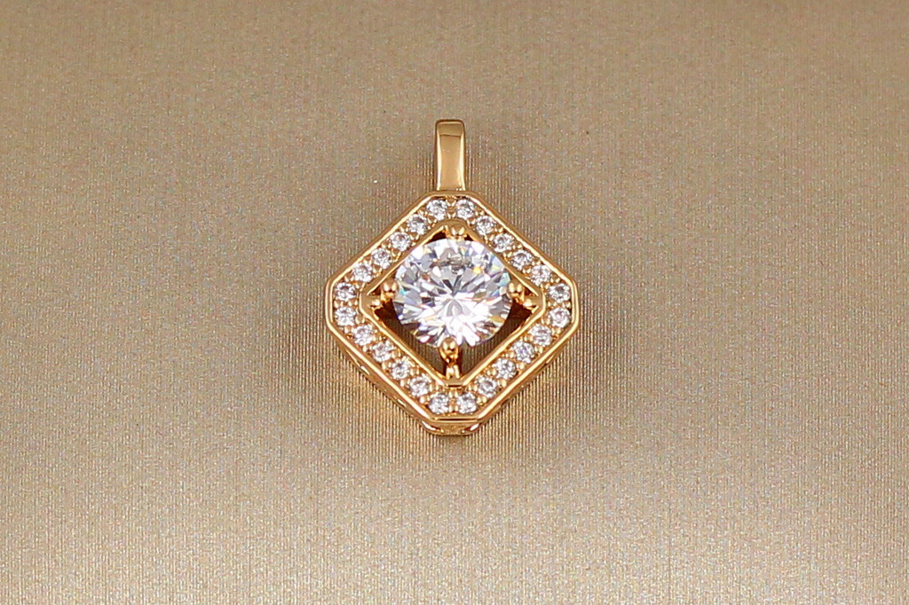 Кулон Xuping Jewelry ромб с литым ушком 1.7 см золотистый
