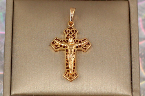 Крестик Xuping Jewelry ажурный с распятьем 3.3 см золотистый