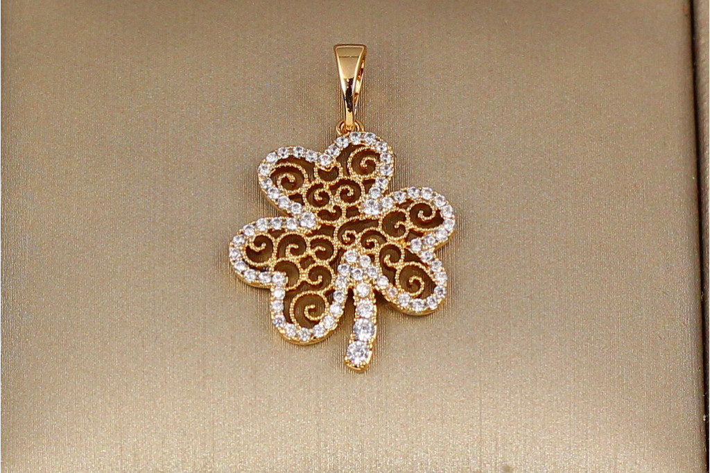 Кулон Xuping Jewelry конюшина 2.2 см золотистий