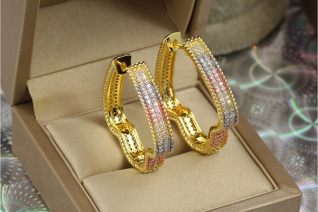 Сережки кільця Xuping Jewelry лілія веселка з камінням 3.4 см лимонне золото