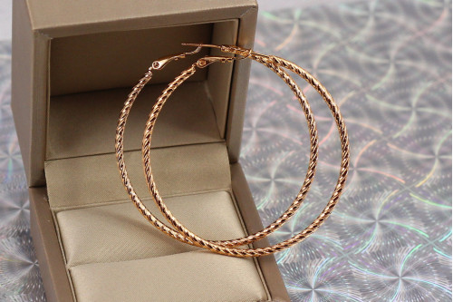 Сережки кільця Хuping Jewelry кручений джгут 5.5 см золотисті