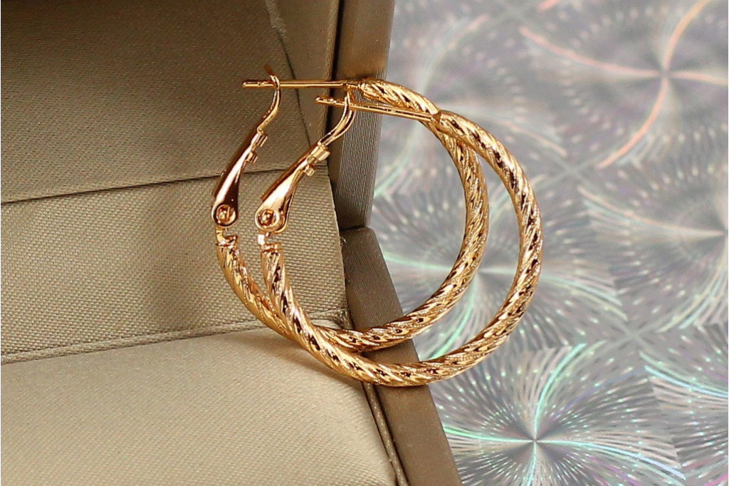 Серьги кольца Хuping Jewelry крученый жгут 2.5 см золотистые