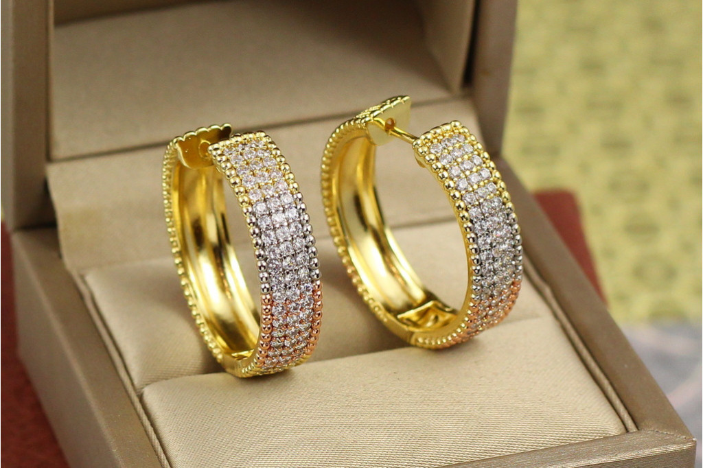 Сережки кільця Xuping Jewelry веселка з камінням 2.8 см лимонне золото