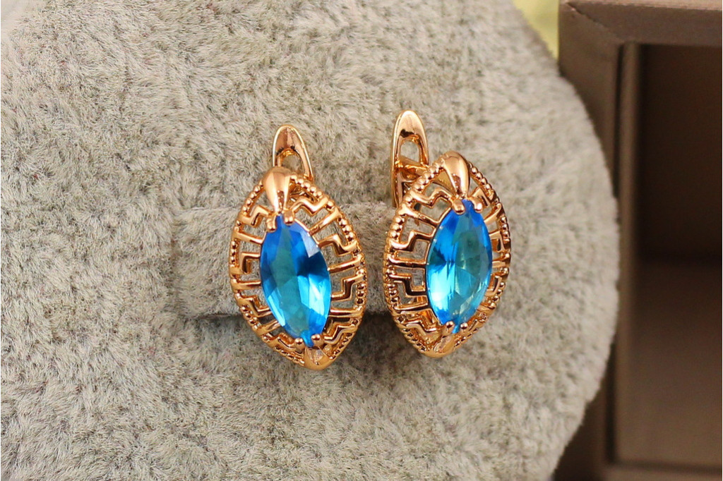 Сережки Xuping Jewelry маркиз із блакитним каменем 1.6 см золотисті