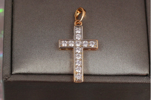 Крестик Xuping Jewelry крупные фианиты в ободке 2.7 см с родием золотистый