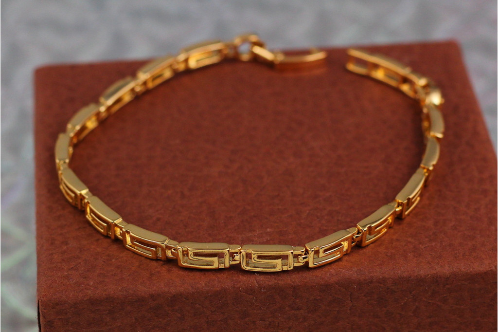 Браслет Xuping Jewelry Гера с греческим узором 17 см 4 мм золотистый