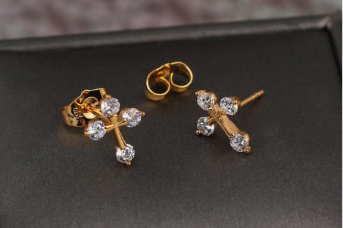 Серьги гвоздики Xuping Jewelry крестики с камешками на концах 1.2 см золотистые