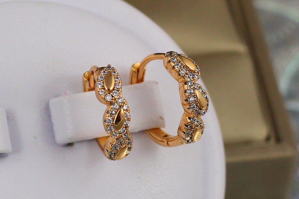 Серьги кольца Хuping Jewelry трио 1.6 см золотистые