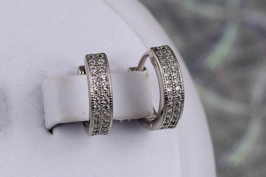 Серьги Xuping Jewelry кольца бортики шарики 1.4 см серебристые