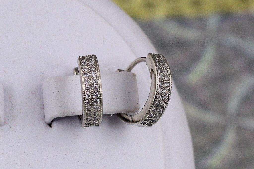Серьги Xuping Jewelry кольца бортики шарики 1.4 см серебристые