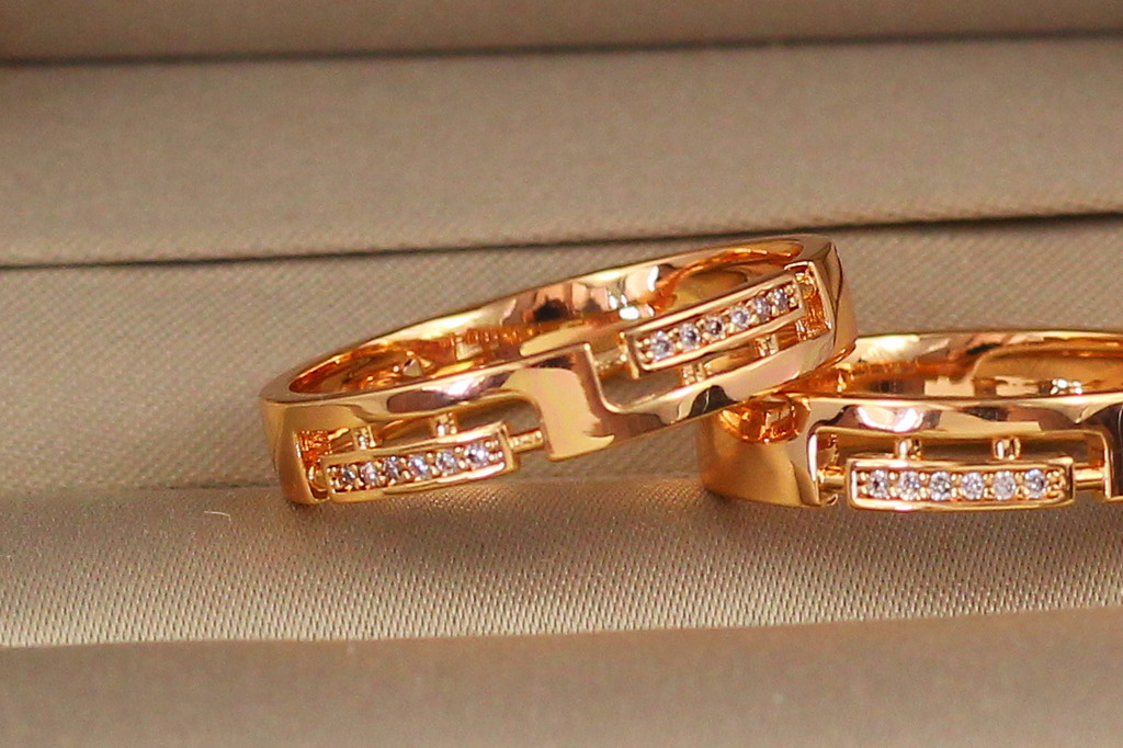 Кольцо Xuping Jewelry модерн р 19 золотистое