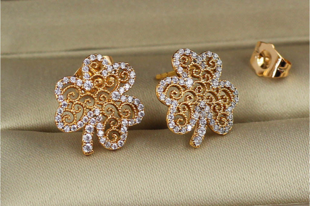Сережки гвоздики Xuping Jewelry конюшина 1.6 см золотисті