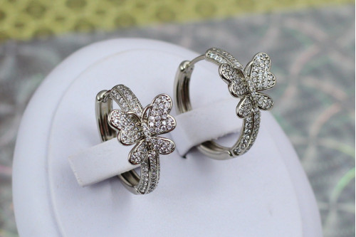 Сережки Xuping Jewelry політ метелика 2.4 см сріблясті