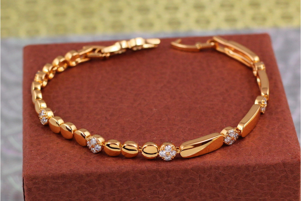 Браслет Xuping Jewelry запад- восток 20 см золотистый