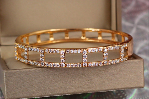 Браслет бенгл Xuping Jewelry дольче вита 60 мм 9 мм на руку від 17 до 19 см золотистий