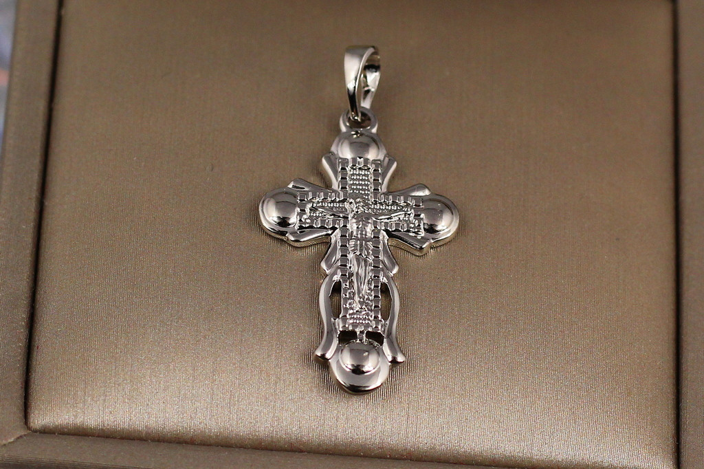Крестик Xuping Jewelry широкий с распятием 3 см серебристый