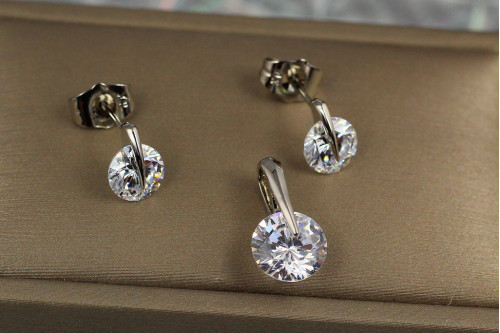Набор Xuping Jewelry серьги и кулон снежная королева серебристый